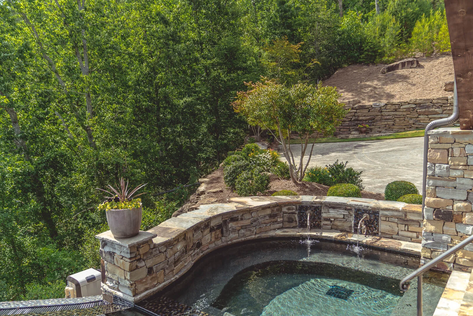 Bright Landscapes LLC
